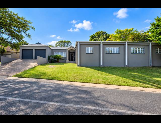 3 BEDROOM FREEHOLD FOR SALE IN FAERIE GLEN